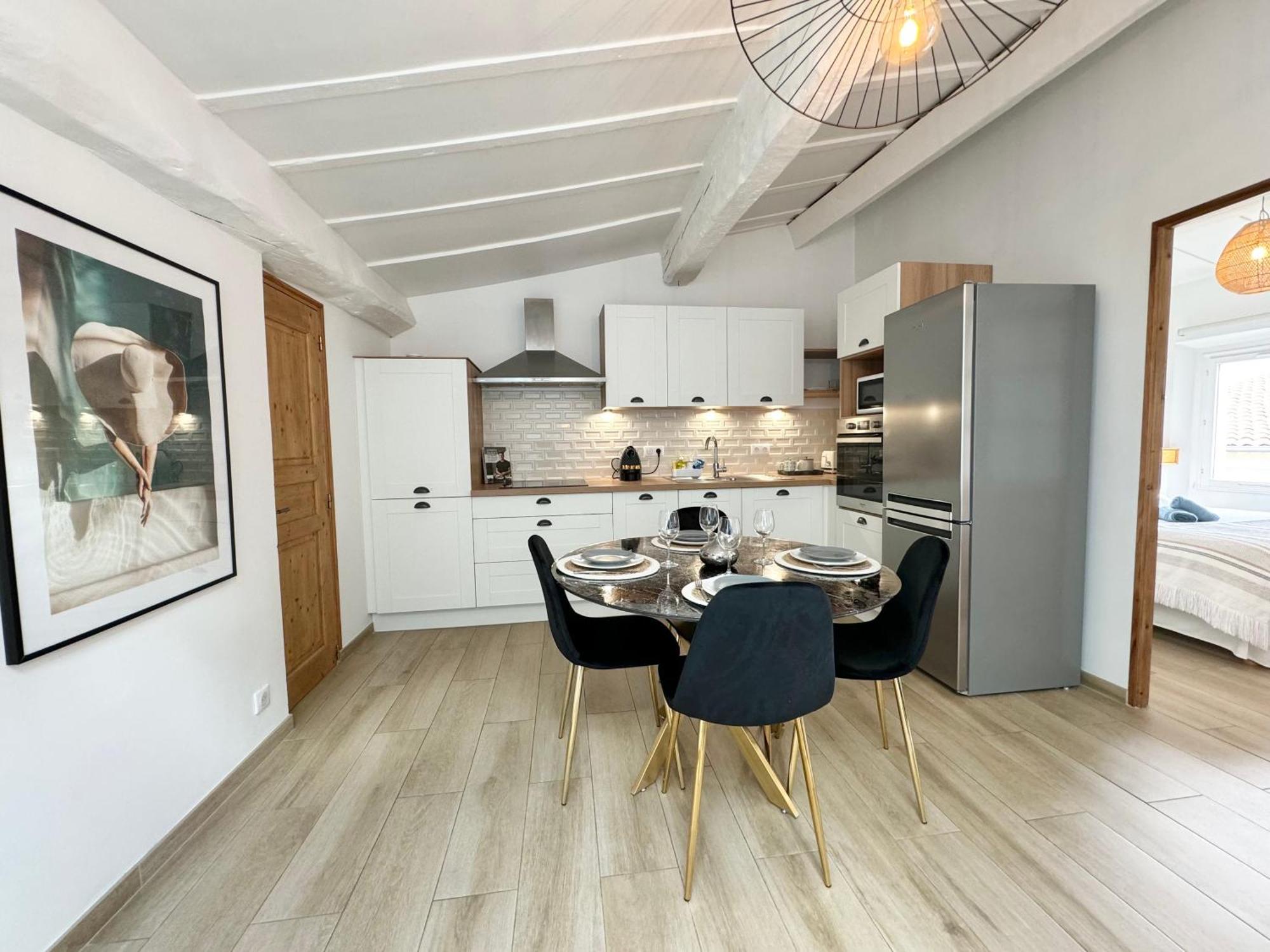 Cosy 3 Pieces Vieil Antibes Proche Port Vauban Apartment Exterior photo